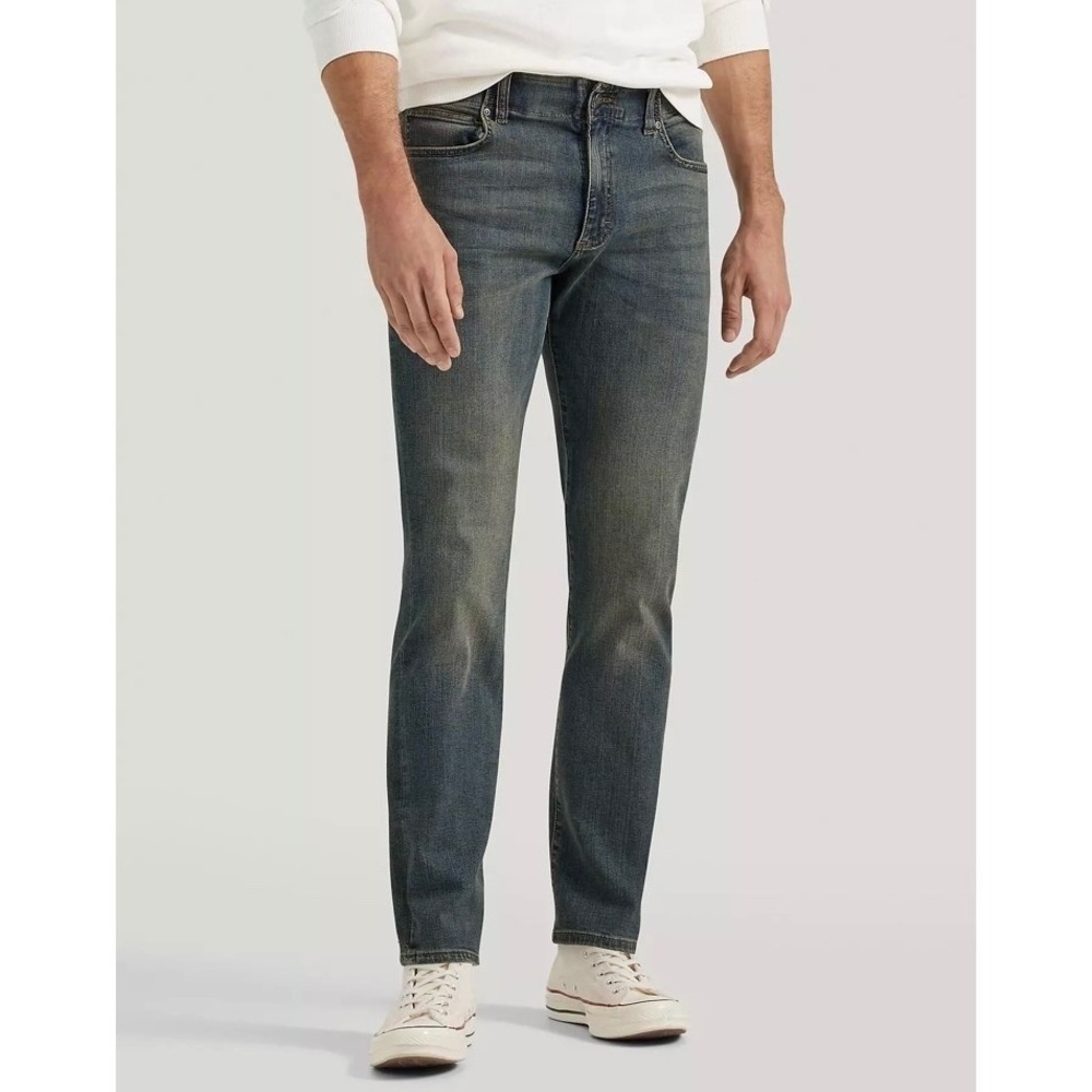 Lee Extreme Motion Straight Taper Jeans Mens 38x29 Maverick Blue Stretch Denim